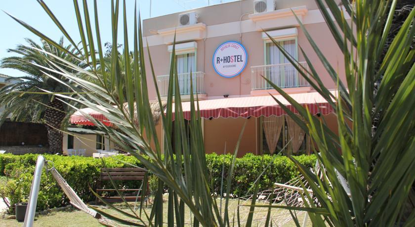 R+ Hotel By Rooms Çeşme Εξωτερικό φωτογραφία