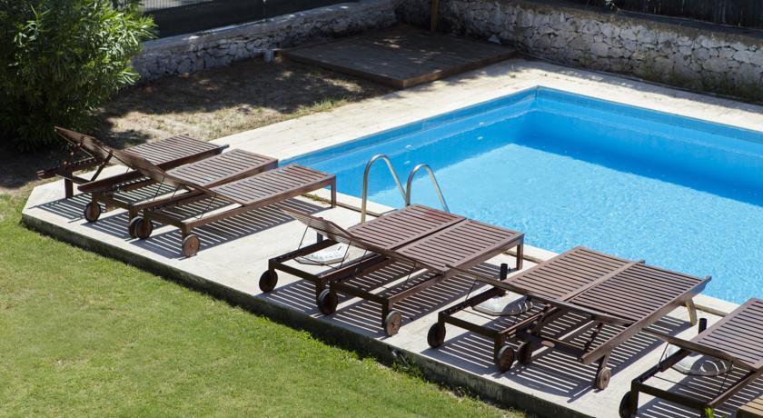 R+ Hotel By Rooms Çeşme Εξωτερικό φωτογραφία