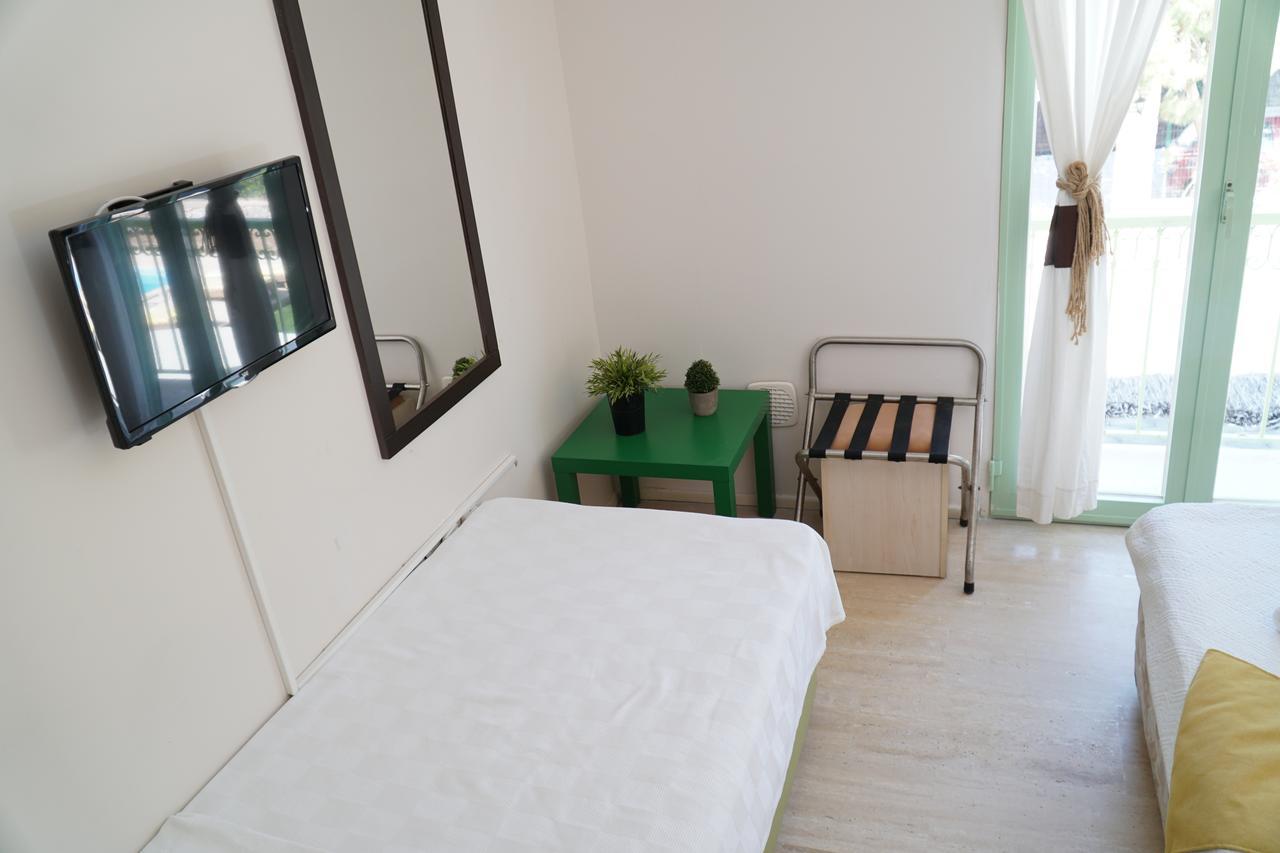 R+ Hotel By Rooms Çeşme Εξωτερικό φωτογραφία