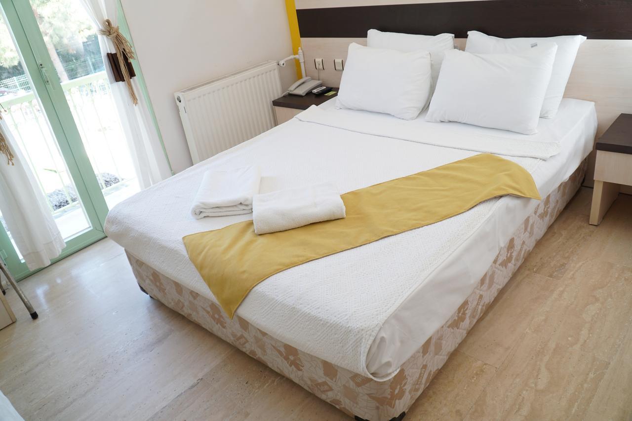 R+ Hotel By Rooms Çeşme Εξωτερικό φωτογραφία