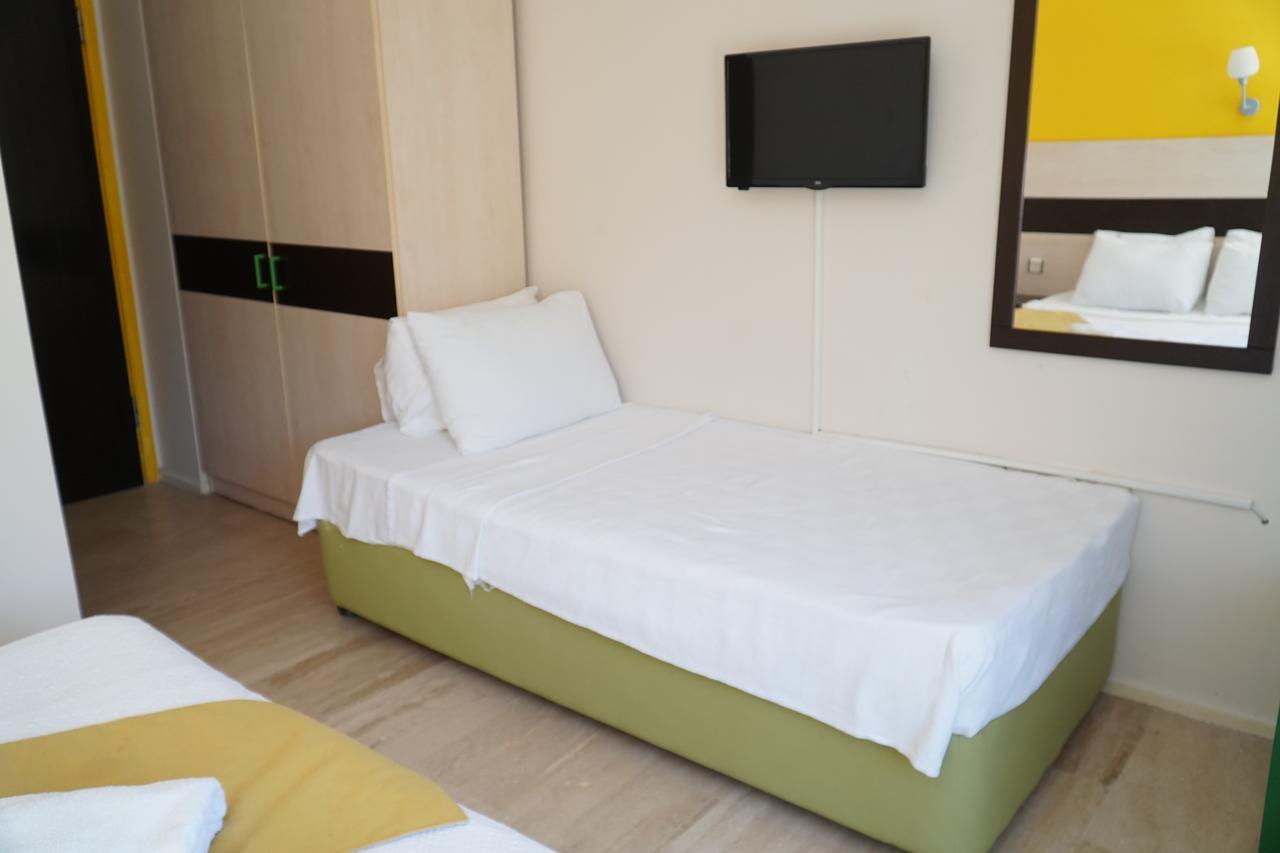 R+ Hotel By Rooms Çeşme Εξωτερικό φωτογραφία