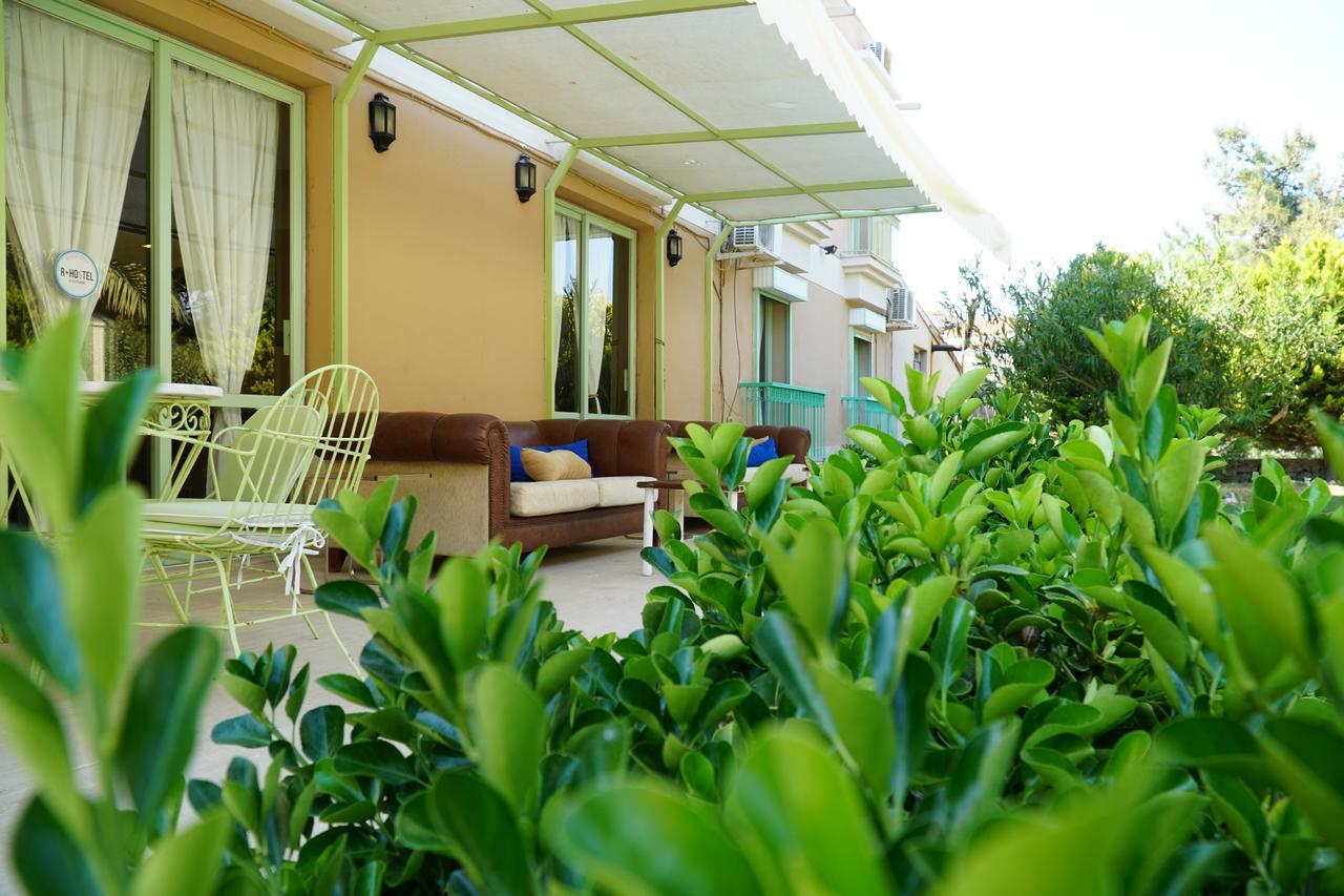 R+ Hotel By Rooms Çeşme Εξωτερικό φωτογραφία