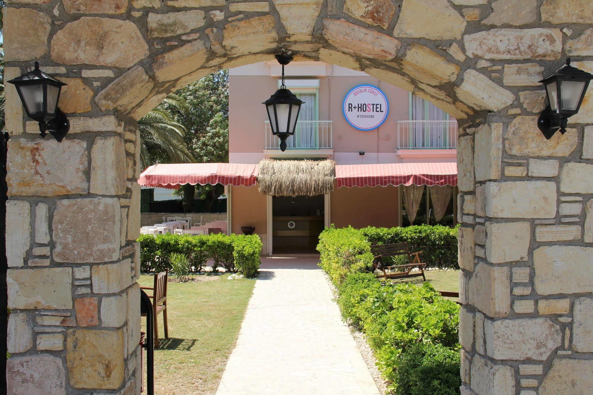 R+ Hotel By Rooms Çeşme Εξωτερικό φωτογραφία